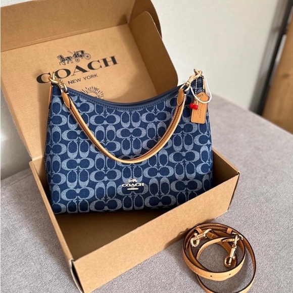 Coach Handbags - 🪃Coach Blue Denim Monogram Shoulder Bag Everyday Crossbody